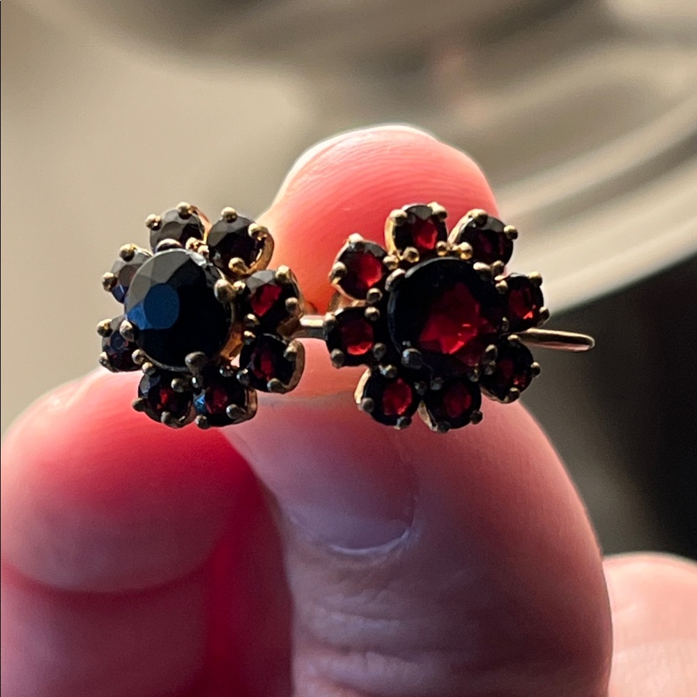 Antique Bohemian Garnet Cluster earrings 🌹Rose Cut🌹